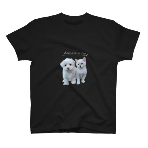 キュートな犬猫 スタンダードTシャツ