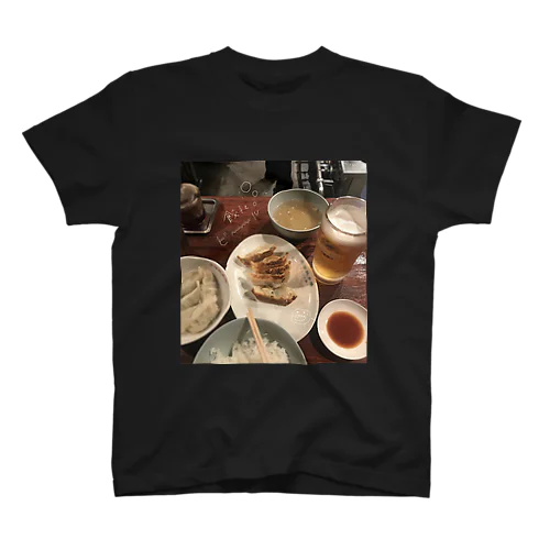 餃子とビール Regular Fit T-Shirt