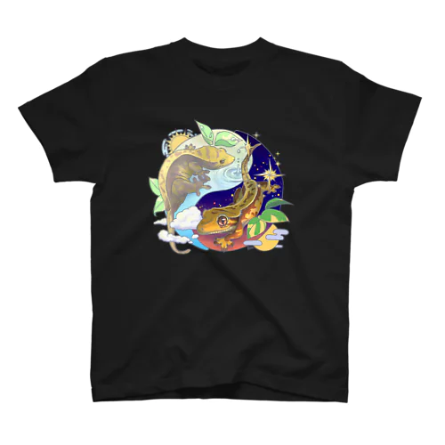 クレステッドゲッコーの陰陽魚 Regular Fit T-Shirt