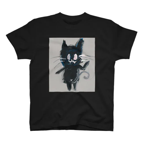 くろねこ Regular Fit T-Shirt