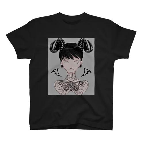 悪魔になった男の子 Regular Fit T-Shirt