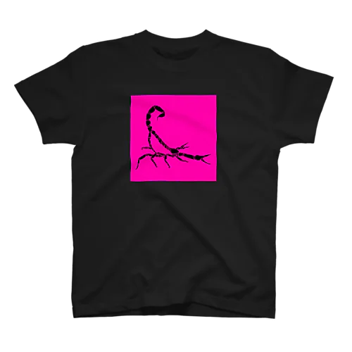 デザートへアリースコーピオン Pink Black スタンダードTシャツ