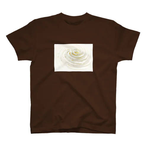 生クリーム　シンプル Regular Fit T-Shirt