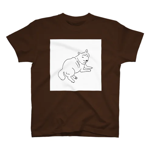 こっちをみている柴犬 Regular Fit T-Shirt