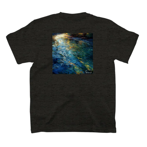 River surface at dusk　～夕暮れの川面～ Regular Fit T-Shirt