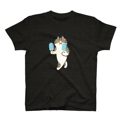 【大】ソーダアイスを意気揚々と運ぶねこ Regular Fit T-Shirt