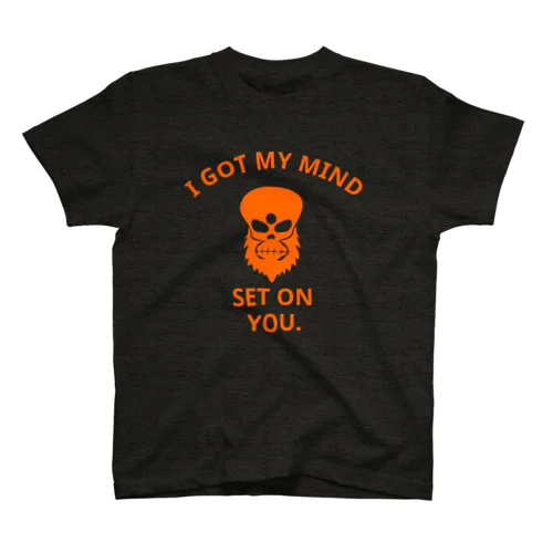 I GOT MY MIND SET ON YOU.(橙) Regular Fit T-Shirt