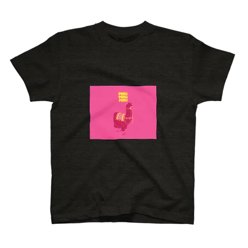 PINKのアルパカ001 Regular Fit T-Shirt