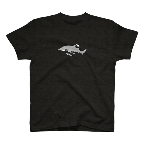 サメ Regular Fit T-Shirt