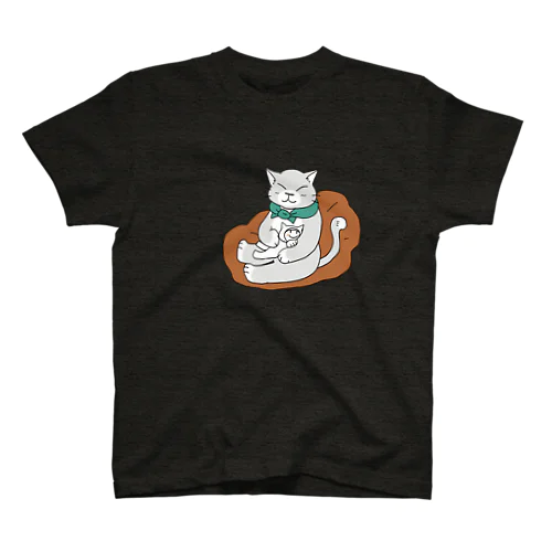 くたくたになったダメになるソファーとにゃーん スタンダードTシャツ