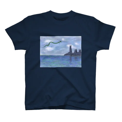 絵画「竜と塔と湖」 Regular Fit T-Shirt