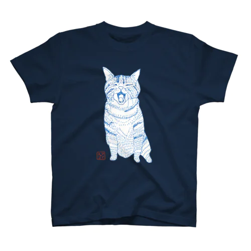 あくびネコ Regular Fit T-Shirt