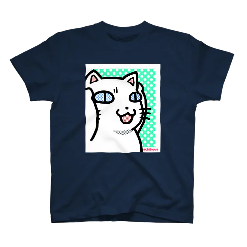 こまるねこ Regular Fit T-Shirt