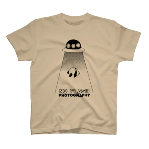 パンダ熟睡中(UFO) スタンダードTシャツ