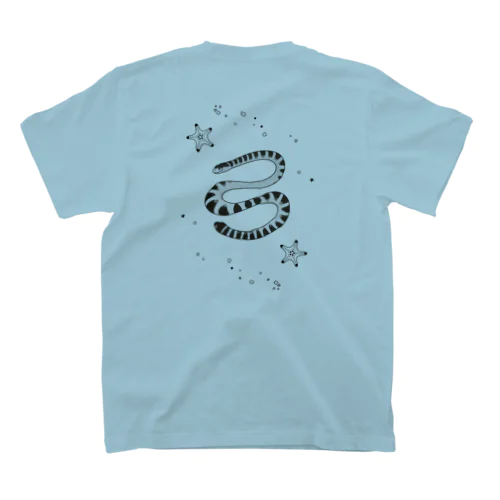 クロボシウミヘビと星々 Regular Fit T-Shirt