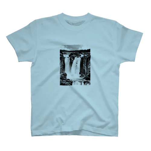 壮大な滝 Regular Fit T-Shirt
