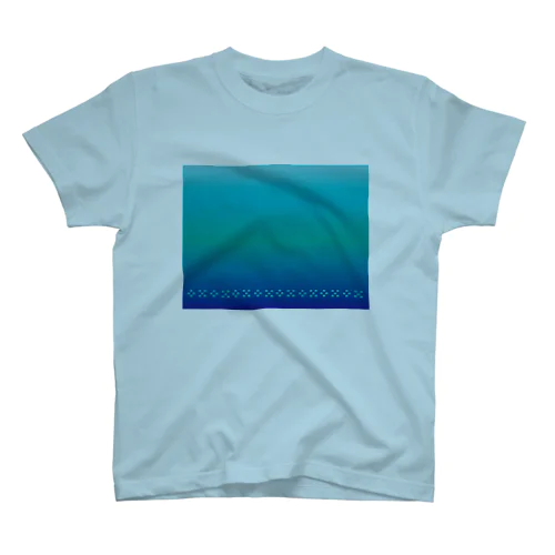 空と海の青　ミンサー　[Hello!Okinawa] スタンダードTシャツ