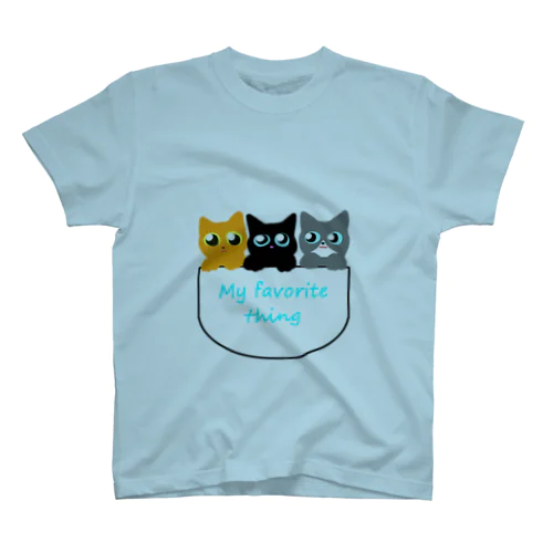 3匹のこねこ in ポケット💛 スタンダードTシャツ