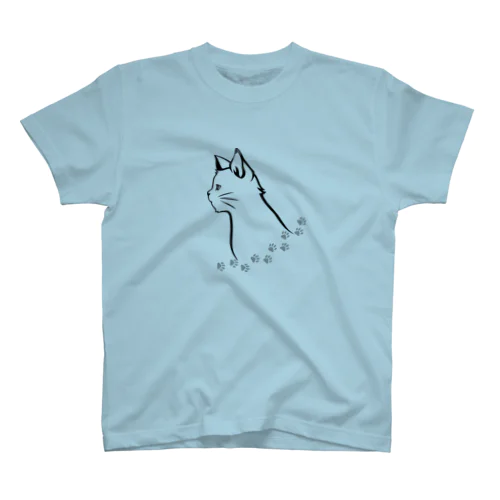 猫と足跡 Regular Fit T-Shirt