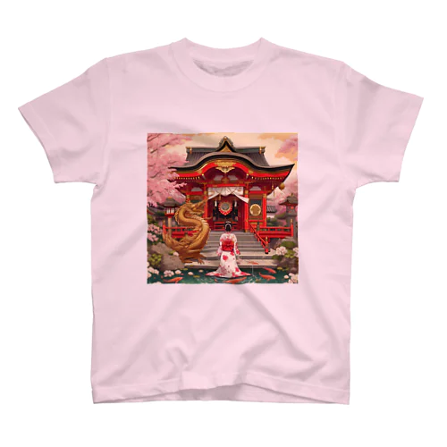 神社と巫女さま Regular Fit T-Shirt