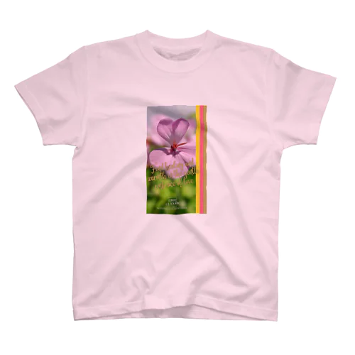 お花・Find healing and warmth in the gentle embrace of love. Regular Fit T-Shirt