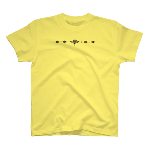 TutupDadaキラ　黒 Regular Fit T-Shirt