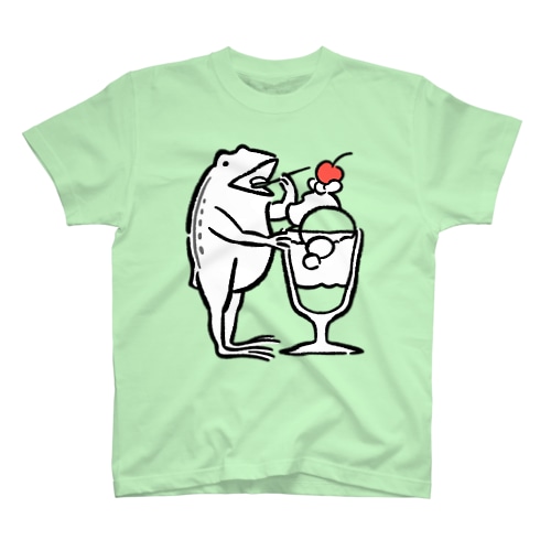 パフェを嗜む蛙 Regular Fit T-Shirt