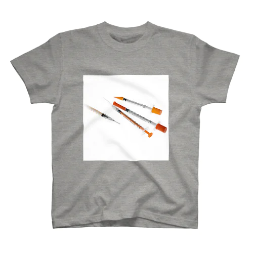 注射器(マイジェクター/トップ)風 Regular Fit T-Shirt