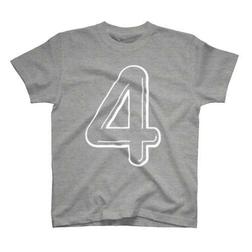 ４ Regular Fit T-Shirt