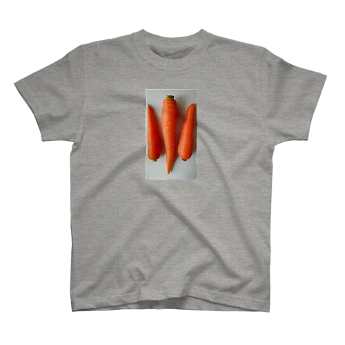 にんじん Regular Fit T-Shirt