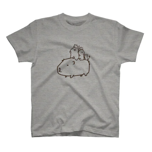 カピバラさんとおともだち Regular Fit T-Shirt