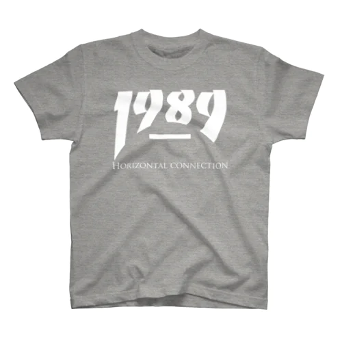 Hei.sei! 元年〜1989〜 Regular Fit T-Shirt