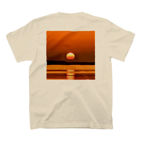 サロマ湖のまん丸夕日 スタンダードTシャツ