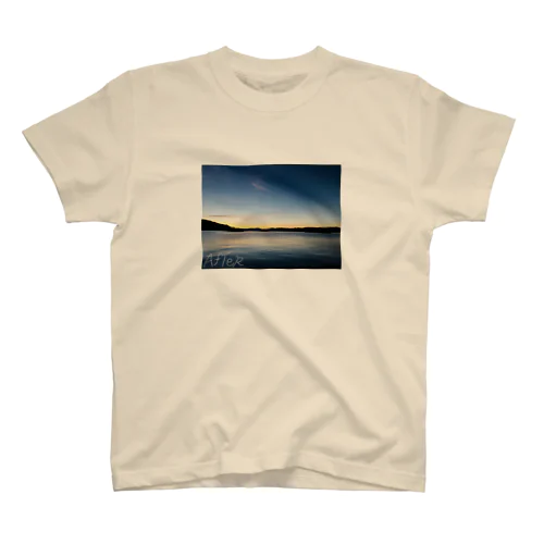 無人島の夕焼け Regular Fit T-Shirt