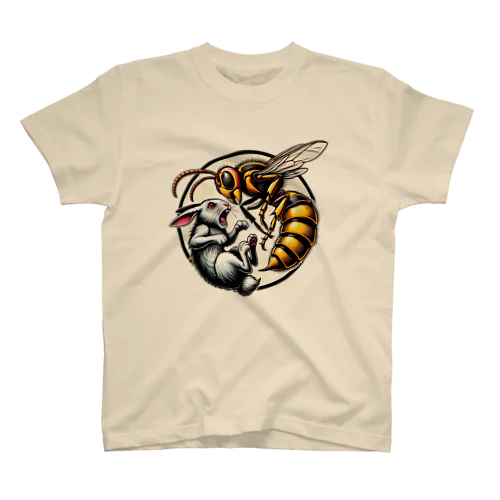 Fighting the giant hornet スタンダードTシャツ