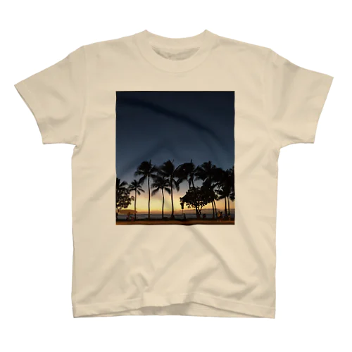 ハワイのビーチ！ スタンダードTシャツ