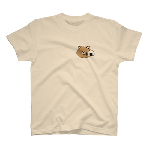 おにぎりに絡まれている熊 Regular Fit T-Shirt