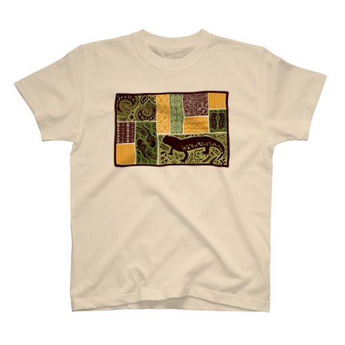 さとやまのエスニックサンショウウオ Regular Fit T-Shirt