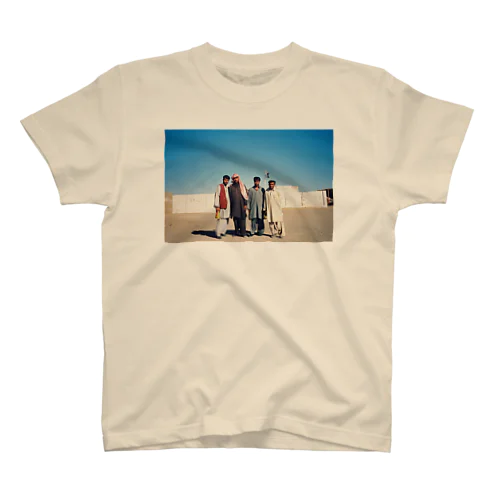 パキスタン国境の闇両替ブラザーズ2002 スタンダードTシャツ