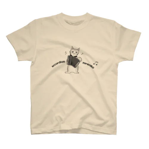 アコーディオンを弾く猫　accordion nyanko Regular Fit T-Shirt