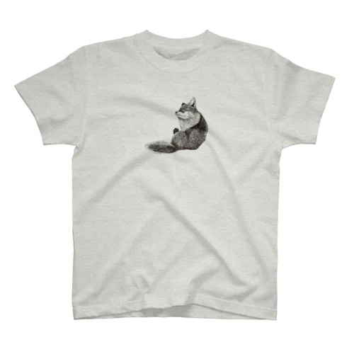 キタキツネ Regular Fit T-Shirt