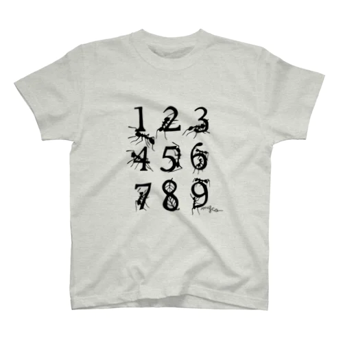 数字を運ぶアリ Regular Fit T-Shirt
