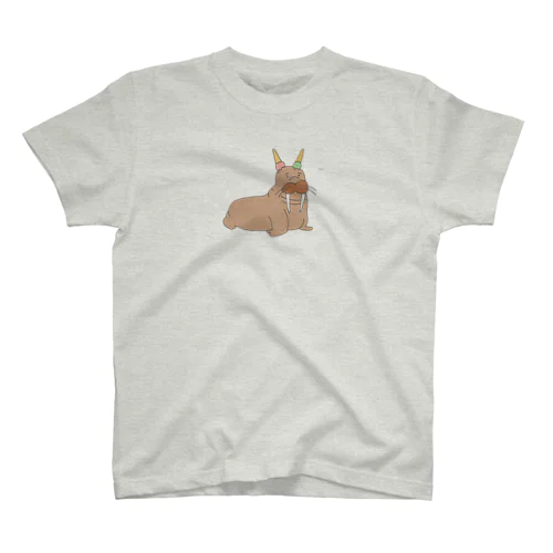 かけられたセイウチ Regular Fit T-Shirt