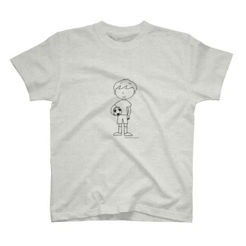 サッカーボールと少年(モノクロ) スタンダードTシャツ