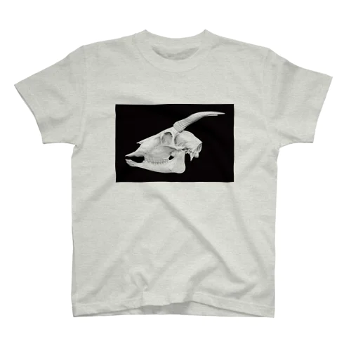 ニホンカモシカの頭骨３Dデータ Regular Fit T-Shirt