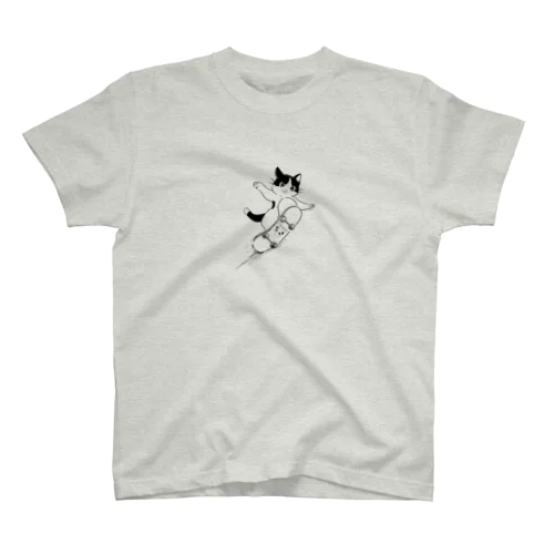 スケボーねこ Regular Fit T-Shirt