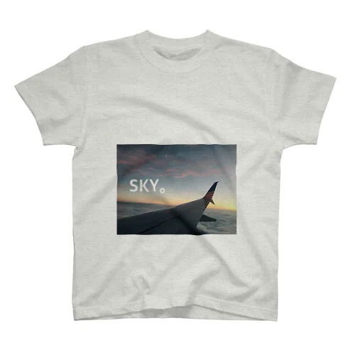 SKY。 スタンダードTシャツ