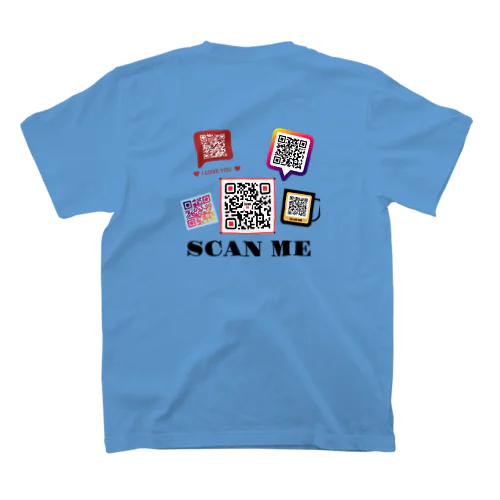 SCAN ME いっぱいのQRコード Regular Fit T-Shirt