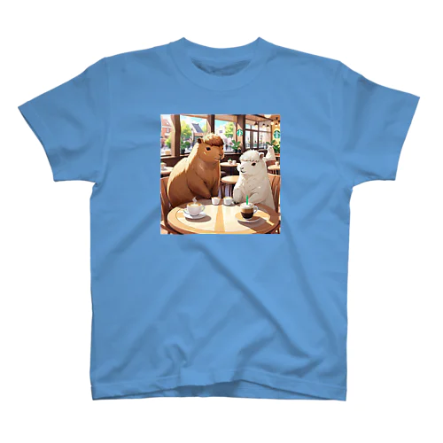 カピバラと友達のアルパカ♪ Regular Fit T-Shirt