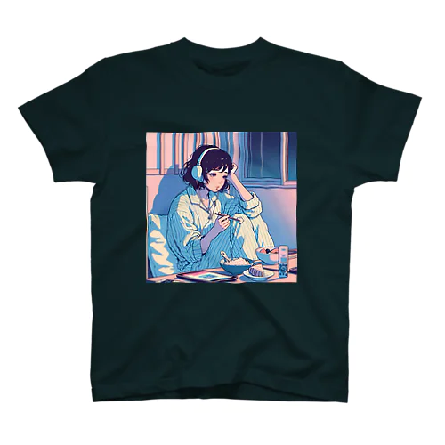 静寂の夜、ひとりの時間 Regular Fit T-Shirt